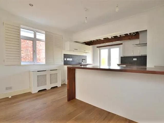 3 Bedroom Semi Detached House To Rent In Merewood Avenue, Headington, OX3