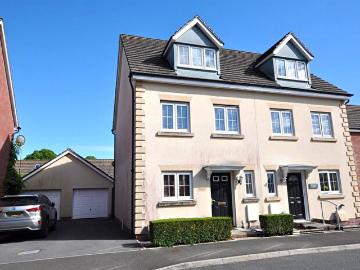 3 Bedroom Semi Detached House To Rent In Meysydd Y Coleg, Carmarthen, SA31