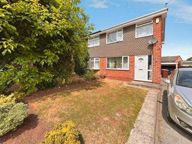3 Bedroom Semi Detached House To Rent In Neston Drive, Cinderhill, Nottingham, NG6
