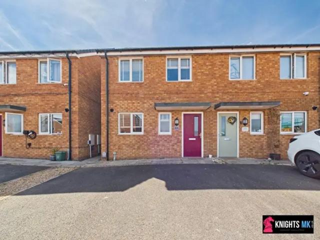 3 Bedroom Semi Detached House To Rent In Oak Wood Drive, Corby, NN18