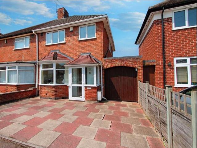 3 Bedroom Semi Detached House To Rent In Averil Road, Leicester, LE5