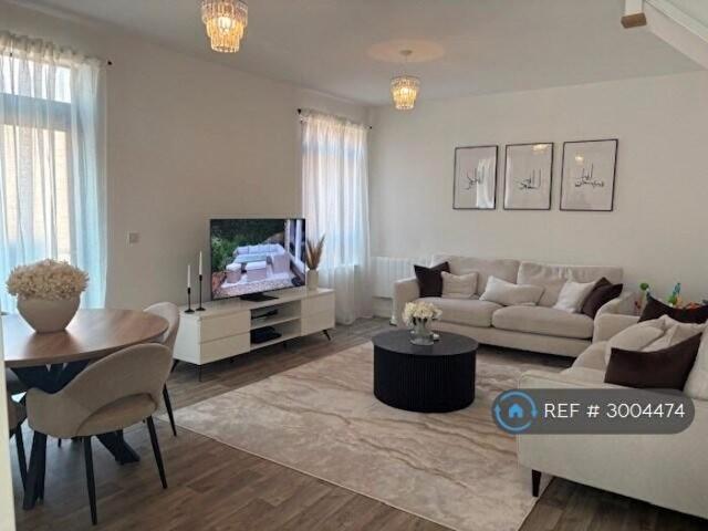 3 Bedroom Semi Detached House To Rent In Abbey Meadows, Leicester, LE4