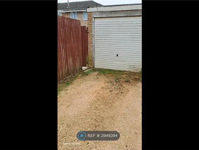 3 Bedroom Semi Detached House To Rent In Annesley Close, Northampton, NN3