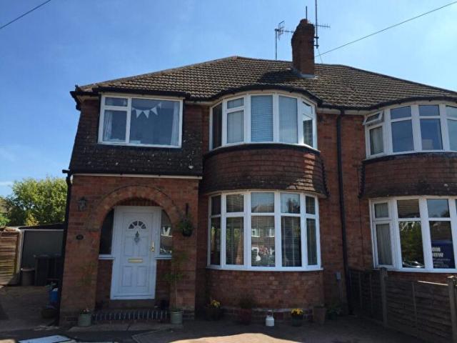 3 Bedroom Semi Detached House To Rent In Ash Grove, Stratford upon Avon, CV37