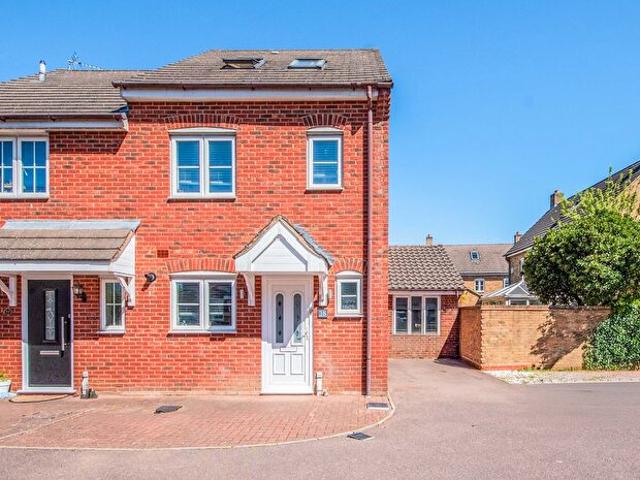 3 Bedroom Semi Detached House To Rent In Bestwood Close, Kettering, NN14