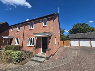 3 Bedroom Semi Detached House To Rent In Cara Close, Leicester, LE2