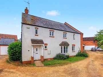 3 Bedroom Semi Detached House To Rent In Chamomile Place, Banbury, OX16