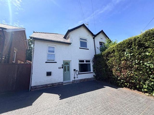 3 Bedroom Semi Detached House To Rent In Chain Lane, Derby, DE3