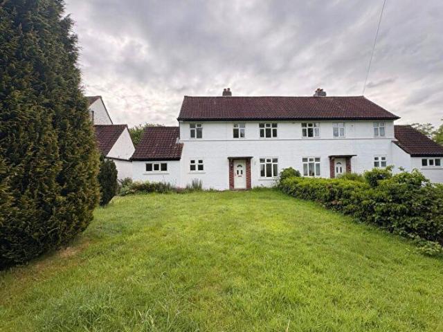 3 Bedroom Semi Detached House To Rent In Church Lane, Leciester, LE2