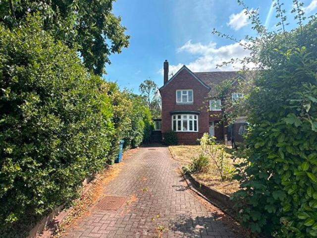 3 Bedroom Semi Detached House To Rent In Comberford Road, Tamworth, B79