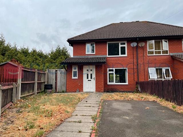 3 Bedroom Semi Detached House To Rent In Cottagers Close, Leicester, LE2