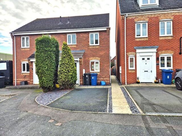 3 Bedroom Semi Detached House To Rent In Croft Avenue, Tamworth, B79