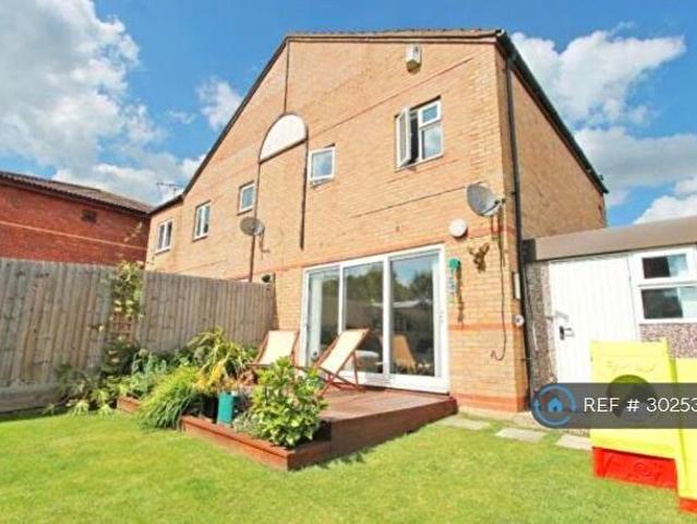 3 Bedroom Semi Detached House To Rent In Crownhill, Milton Keynes, MK8
