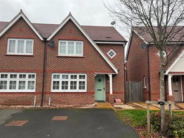 3 Bedroom Semi Detached House To Rent In Elizabeth Close, Countesthorpe LE8
