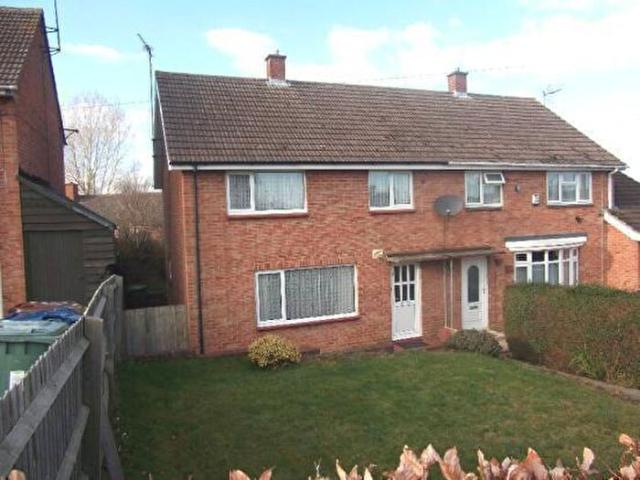 3 Bedroom Semi Detached House To Rent In Fairfax Close, Banbury, OX16