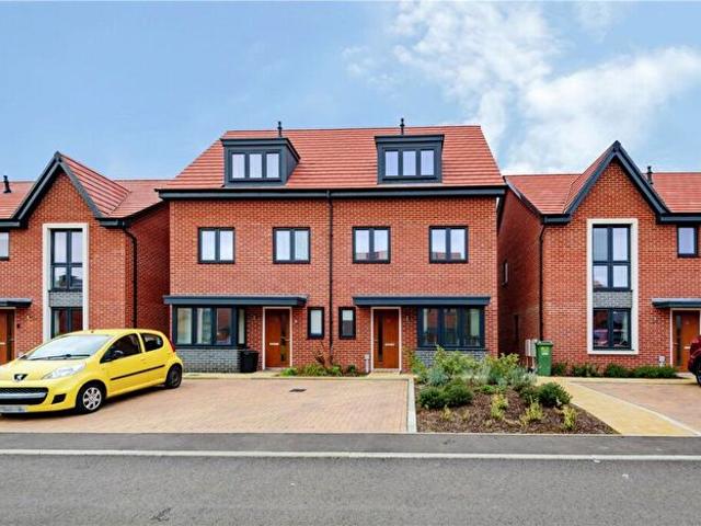 3 Bedroom Semi Detached House To Rent In Fearnley Close, Glebe Farm, Milton Keynes, MK17