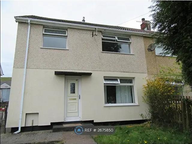 3 Bedroom Semi Detached House To Rent In Glan 'y Nant, Bargoed, CF81