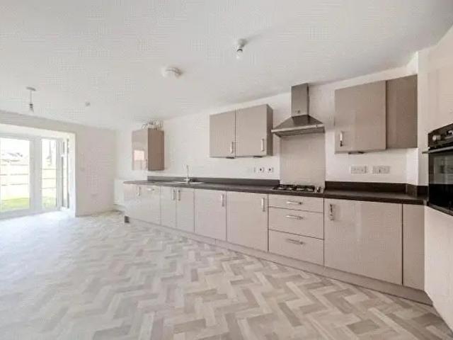 3 Bedroom Semi Detached House To Rent In Gowering Way, Abingdon, Abingdon, OX14