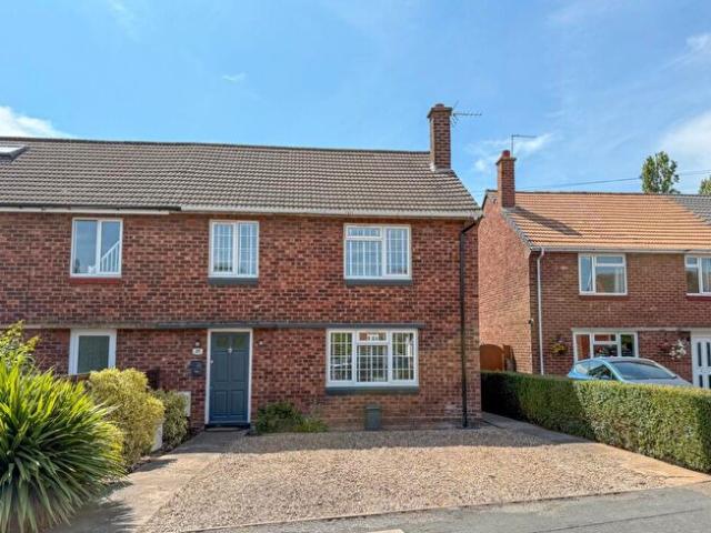 3 Bedroom Semi Detached House To Rent In Haddon Road, Leamington Spa, CV32