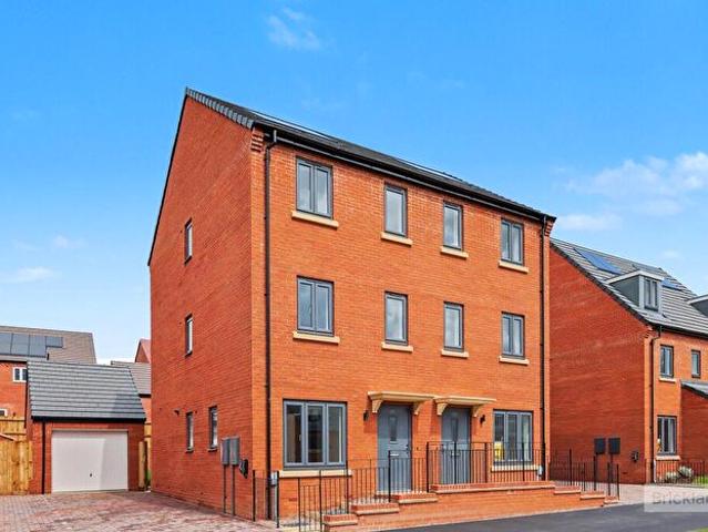 3 Bedroom Semi Detached House To Rent In Hanafey Way, Northampton, NN5