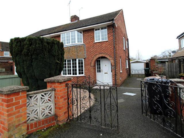 3 Bedroom Semi Detached House To Rent In Hartshorne, DE11