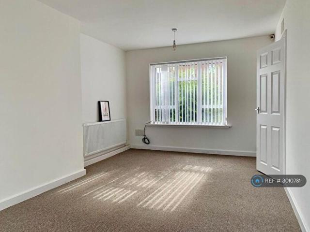 3 Bedroom Semi Detached House To Rent In Hayles Close, Nottingham, NG5