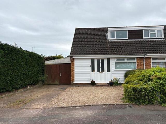 3 Bedroom Semi Detached House To Rent In Hedgerow Drive, Kingsthorpe, NN2