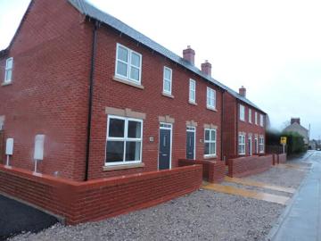 3 Bedroom Semi Detached House To Rent In High Street, Newhall, DE11