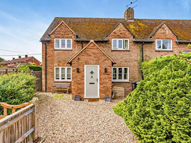 3 Bedroom Semi Detached House To Rent In Horse Close, Great Haseley, OX44
