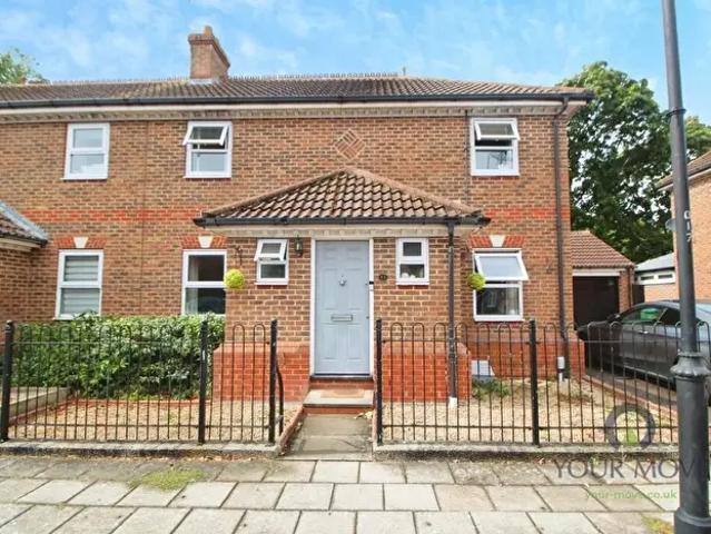 3 Bedroom Semi Detached House To Rent In Horton Close, Aylesbury, Buckinghamshire, HP19