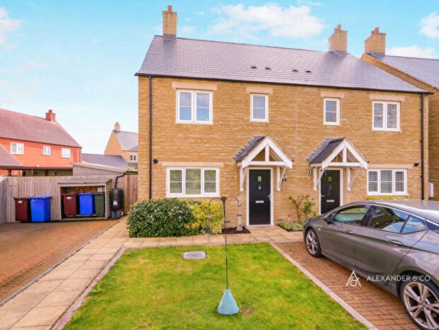 3 Bedroom Semi Detached House To Rent In Iris Close, Ambrosden, OX25