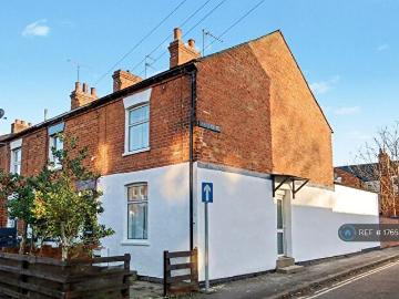 3 Bedroom Semi Detached House To Rent In Junction Road, Banbury, OX16
