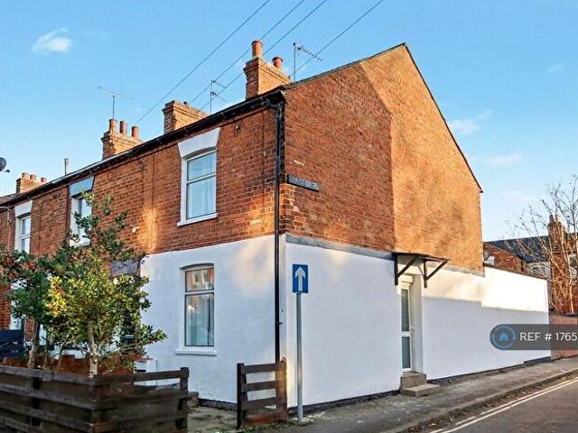 3 Bedroom Semi Detached House To Rent In Junction Road, Banbury, OX16