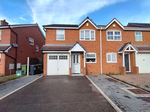 3 Bedroom Semi Detached House To Rent In Ludworth Avenue, Marston Green, B37