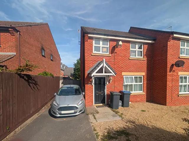 3 Bedroom Semi Detached House To Rent In Lutterworth Road, Burbage, Leicestershire, LE10