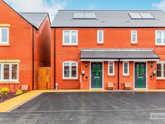 3 Bedroom Semi Detached House To Rent In Ladybird Way, Rothwell, Northamptonshire, NN14