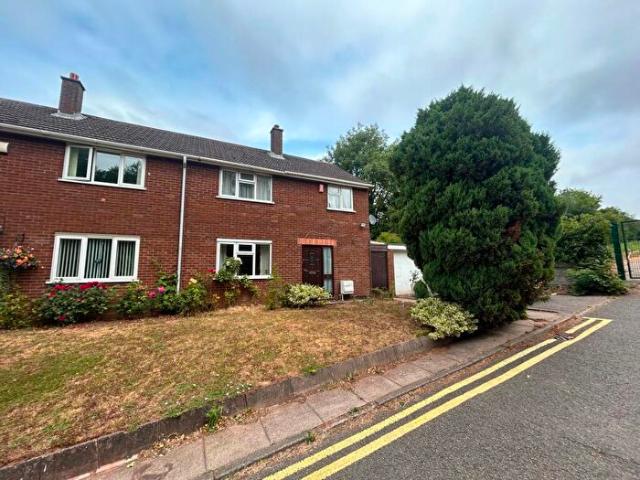 3 Bedroom Semi Detached House To Rent In Paulet School Drive, Burton Upon Trent, Stapenhill, DE15