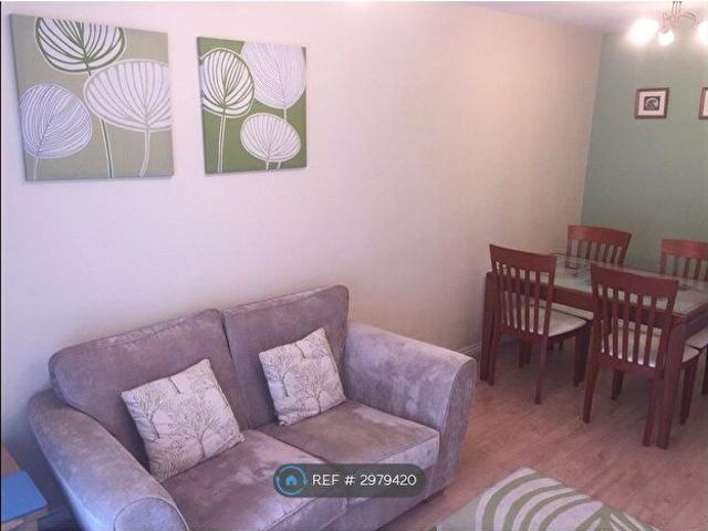3 Bedroom Semi Detached House To Rent In Perry Close, Tamworth, B79
