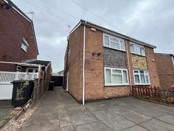 3 Bedroom Semi Detached House To Rent In Pinewood Avenue, Leicester, LE4