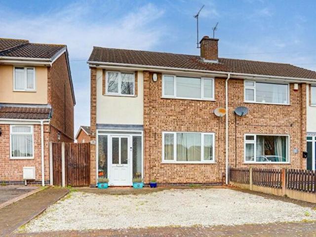 3 Bedroom Semi Detached House To Rent In Polperro Way, Hucknall, NG15