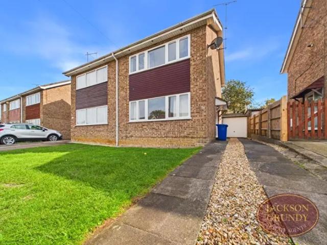 3 Bedroom Semi Detached House To Rent In Pond Bank, Blisworth, NN7