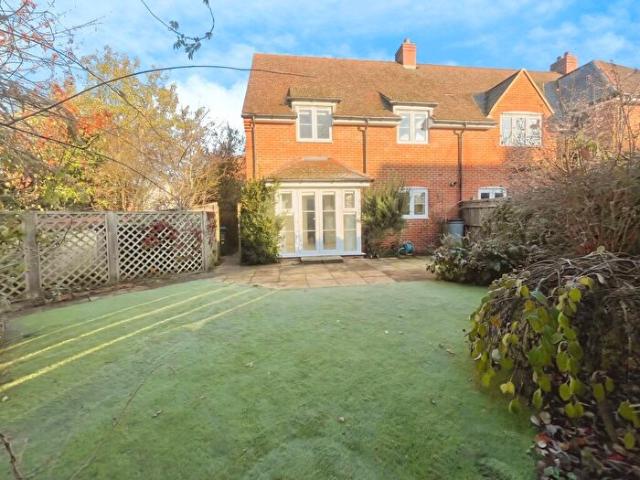 3 Bedroom Semi Detached House To Rent In Printers Piece, Aylesbury, Buckinghamshire, HP17