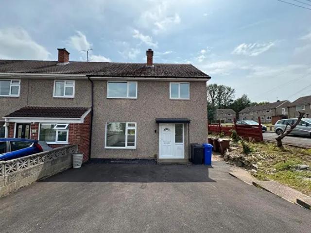 3 Bedroom Semi Detached House To Rent In Priory Close, Kirk Hallam, DE7