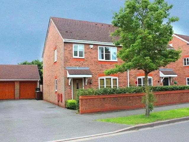 3 Bedroom Semi Detached House To Rent In Rumbush Lane, Shirley, Solihull, West Midlands, B90