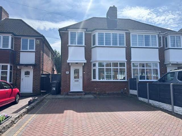 3 Bedroom Semi Detached House To Rent In Redlands Road, Solihull, B91