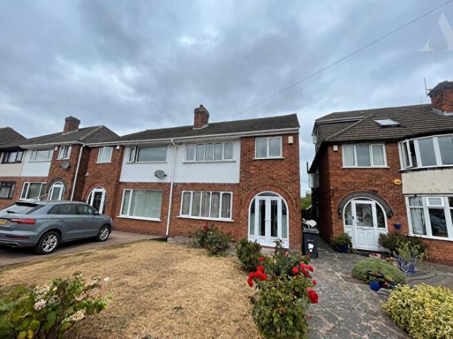 3 Bedroom Semi Detached House To Rent In Rockland Drive, Birmingham, West Midlands, B33