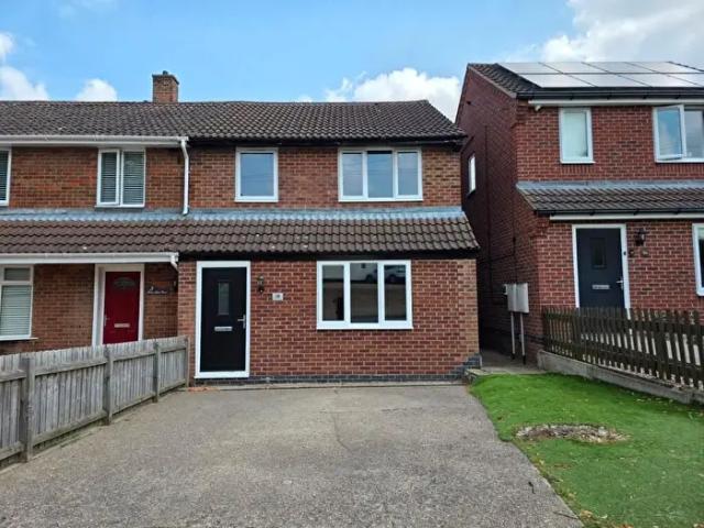 3 Bedroom Semi Detached House To Rent In Robin Hood Road, Bestwood Lodge, Nottingham, Nottinghamshire, NG5