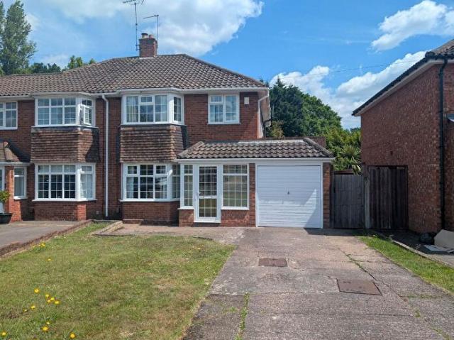 3 Bedroom Semi Detached House To Rent In Rowlands Crescent, Solihull, B91