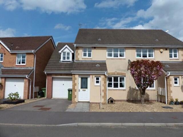 3 Bedroom Semi Detached House To Rent In St Peters Anenue, CF72