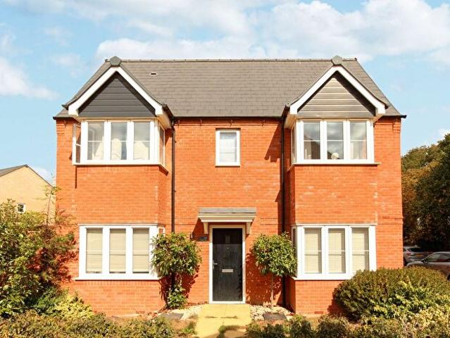 3 Bedroom Semi Detached House To Rent In Sulgrave Way, Wellingborough, NN8